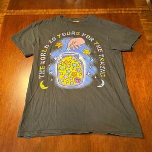 Teen Hearts "The World Is Yours for the Taking" Graphic T-Shirt Black Size M